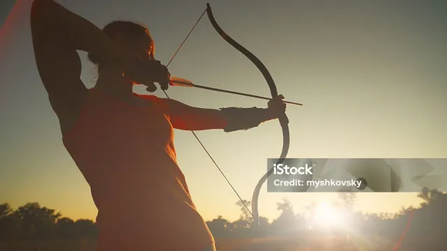 Bogenschützin (Foto: istockphoto-482685758-1024x1024) Bogenschützin (Foto: istockphoto-482685758-1024x1024)