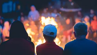 Lagerfeuer (Foto: Ben White – Unsplash) Lagerfeuer (Foto: Ben White – Unsplash)
