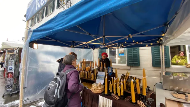 Kerzenstand 2023 (Foto: zVg) Kerzenstand 2023 (Foto: zVg)