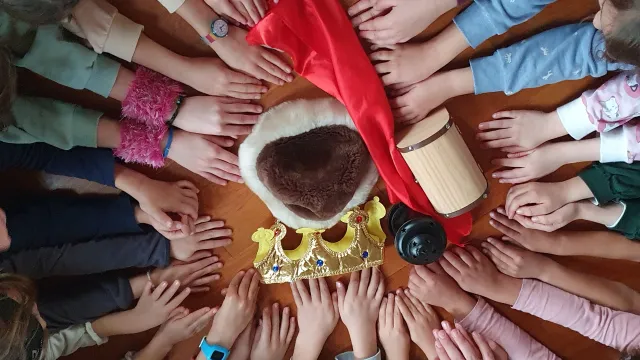 Hände (Foto: Maike Maurer) Hände — Gemeinsam (Foto: Maike Maurer)