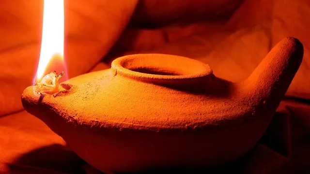 oil-lamp-1346754_1280 (Foto: Stefan Becker) oil-lamp-1346754_1280 (Foto: Stefan Becker)